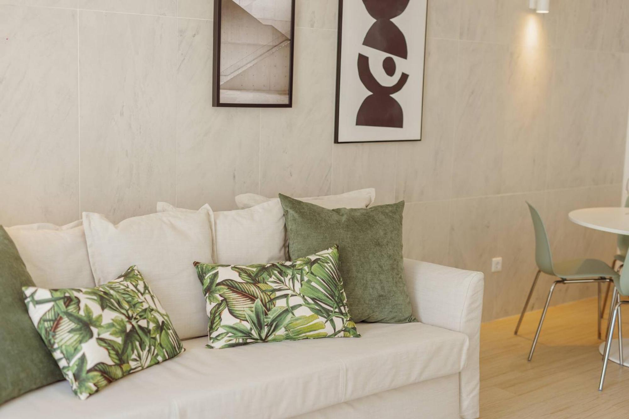 Stylish Apartment With Terrace By Hosty Porto Exterior foto
